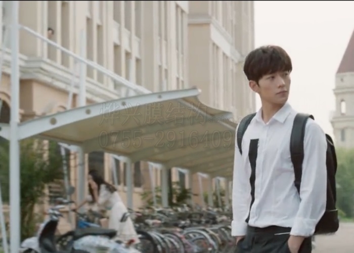 微微一笑很傾城膜結(jié)構(gòu)車棚制作-燁興膜結(jié)構(gòu) 微微一笑很傾城膜結(jié)構(gòu)車棚制作.jpg